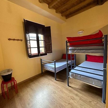 מולינסקה Albergue De Peregrinos Compostela מראה חיצוני תמונה