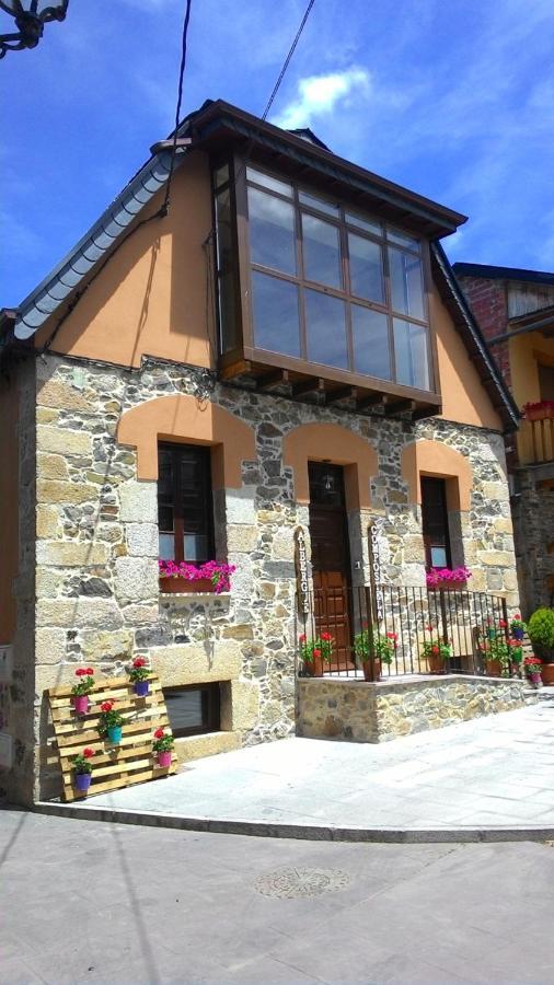 מולינסקה Albergue De Peregrinos Compostela מראה חיצוני תמונה