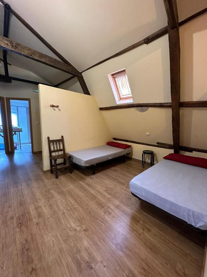 מולינסקה Albergue De Peregrinos Compostela מראה חיצוני תמונה